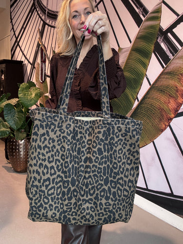 Shopper leopard